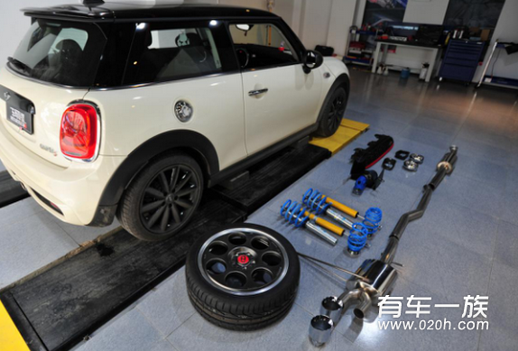 明明靠脸偏要靠内涵MINI COOPER S