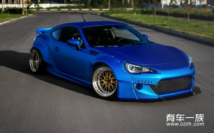 斯巴鲁BRZ Rocket Bunny V2套件改装