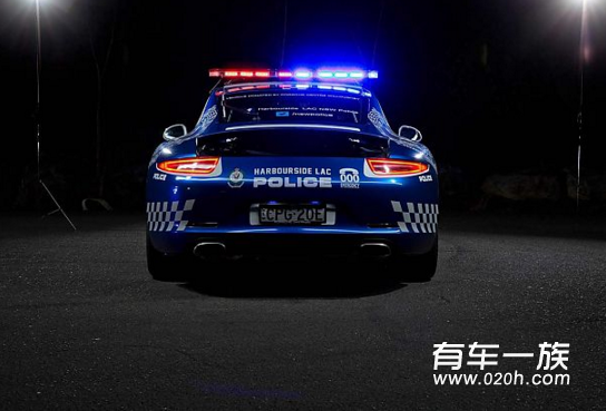 迪拜警车弱爆！看看这辆改装911警车